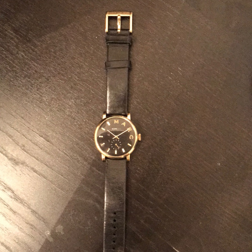 Marc Jacobs Watch - Picture 2 of 3